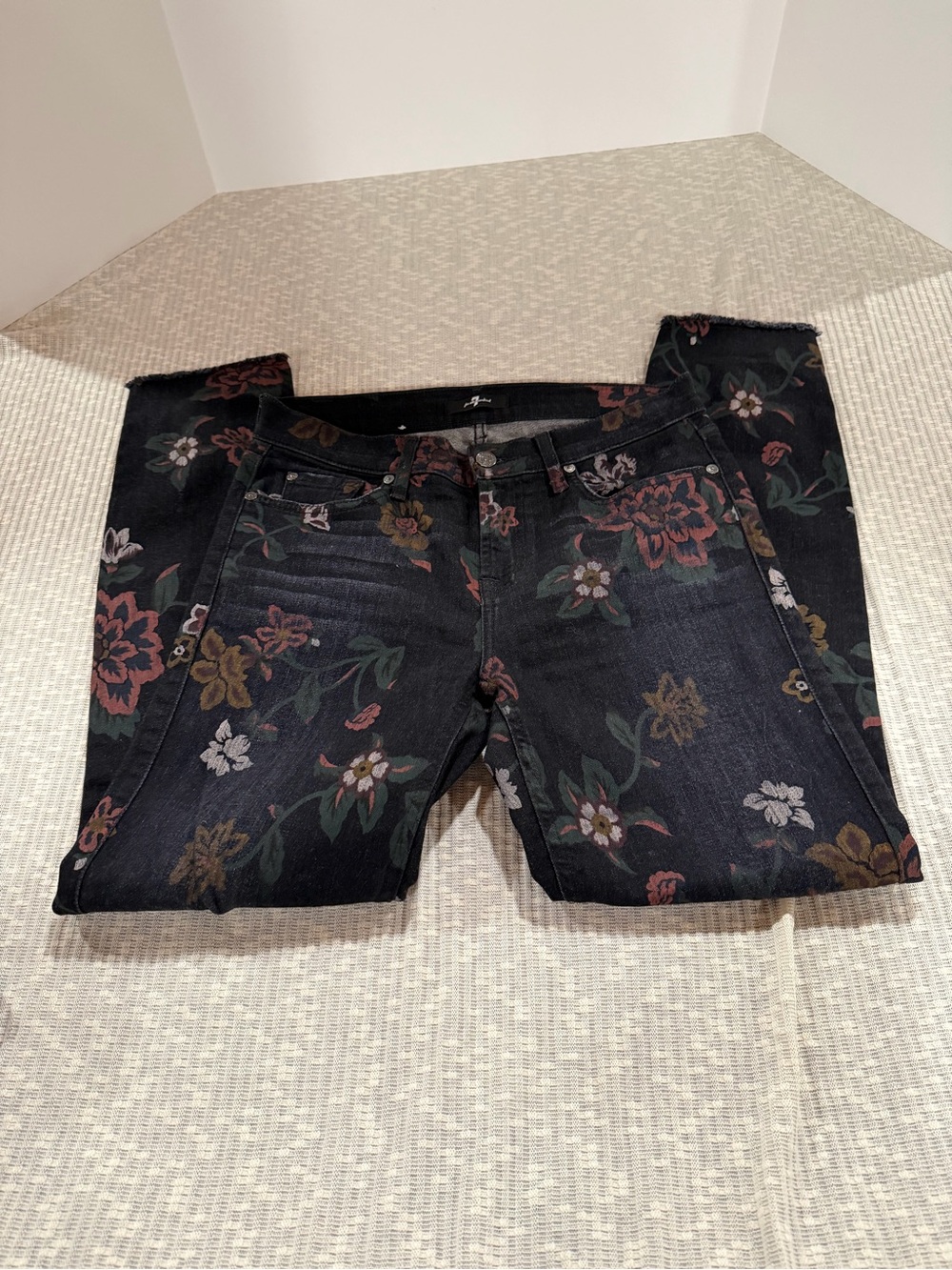 7 For All Mankind Jeans Size 29 Black Floral Print Stretch Denim